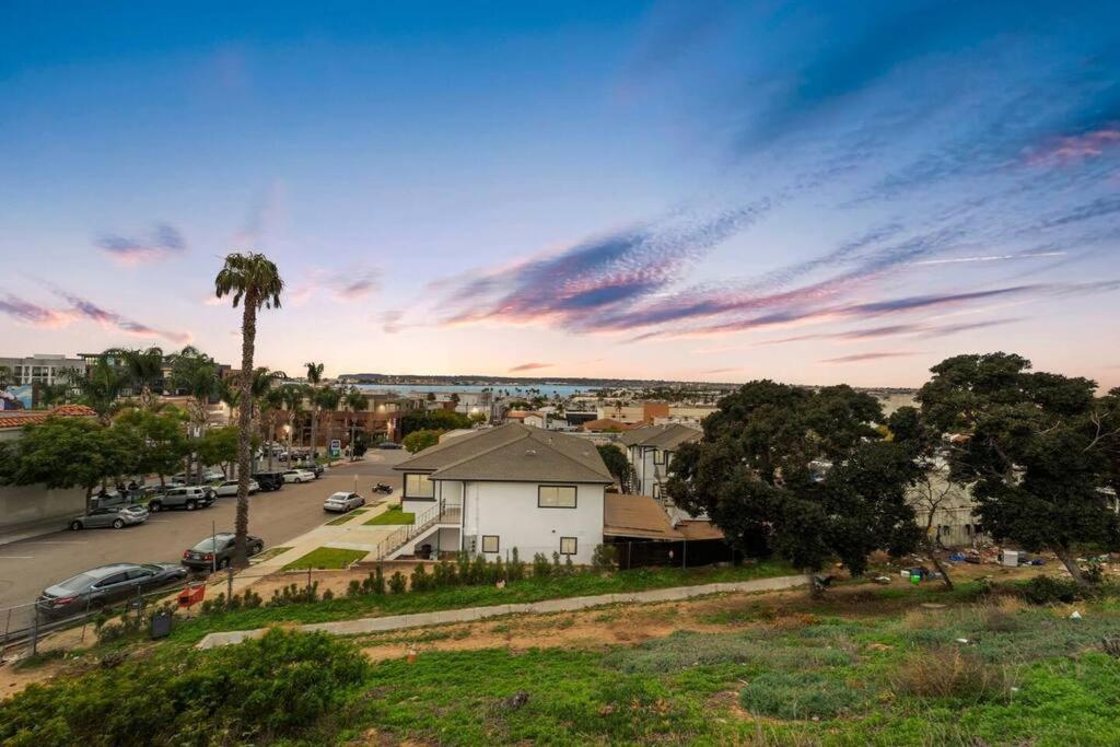 Apartment Casa -2br- Free Driveway Parking For 3 Cars